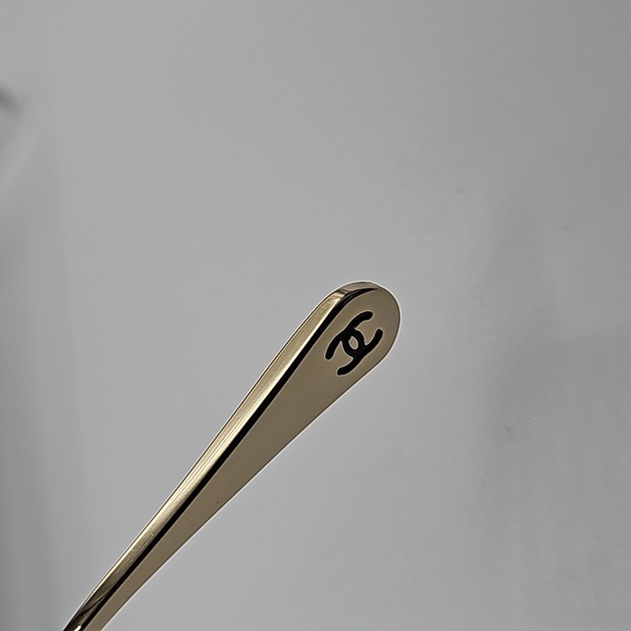 CHANEL PILOT TITANIUM SUNGLASSES UNISEX CHANEL 4285 T C395S4 - Picture 9 of 12